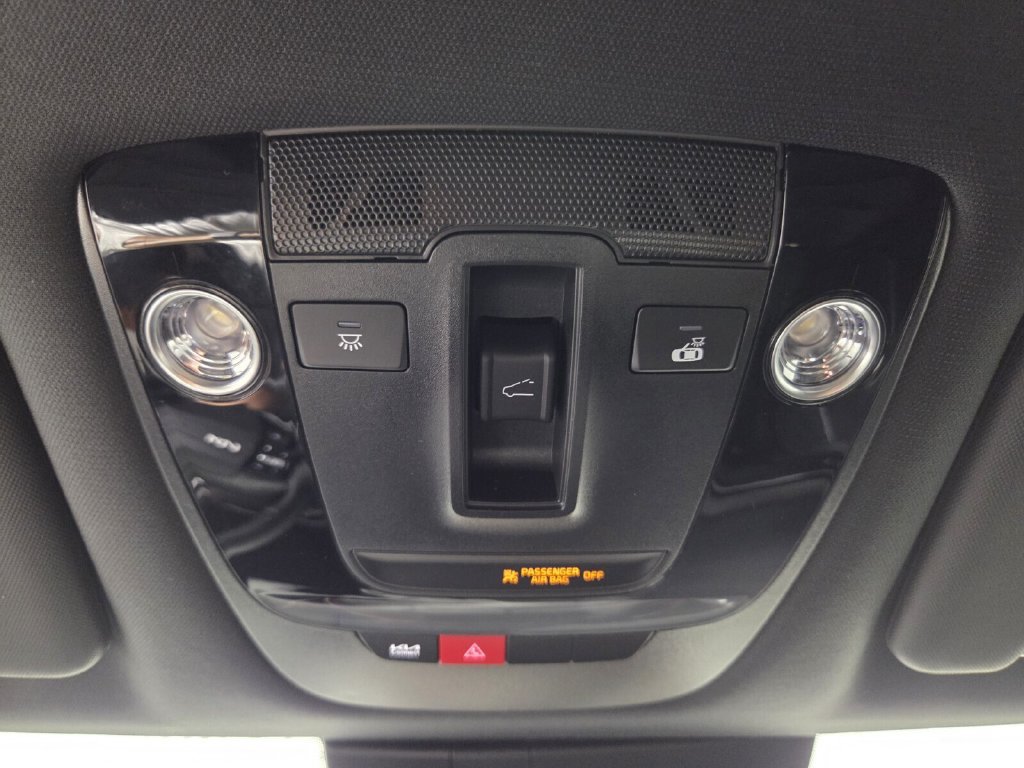 Used 2026 Kia Sportage X-Line w/ X-Line Premium Package AWD/4WD image 13