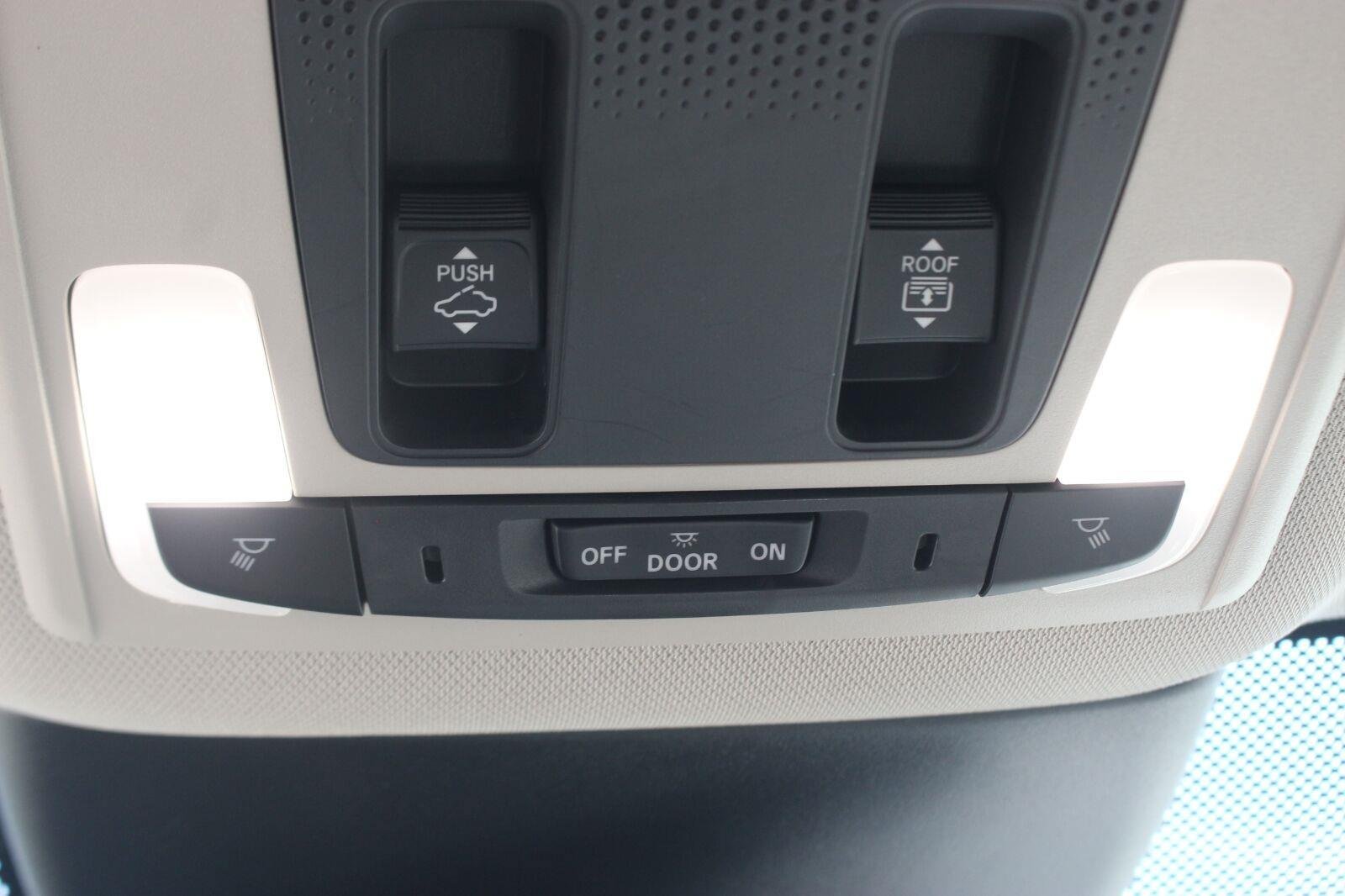 Used 2024 Honda Pilot Touring image 36
