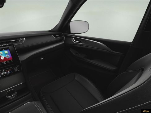 New 2025 Jeep Grand Cherokee Altitude image 20