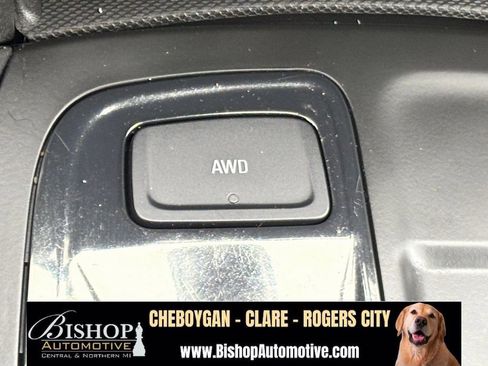 Used 2024 Chevrolet Equinox RS w/ RS Leather Package AWD/4WD image 34
