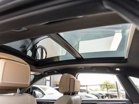 New 2026 Porsche Macan AWD/4WD image 27