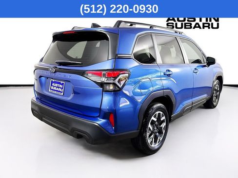 Used 2026 Subaru Forester Premium AWD/4WD image 8