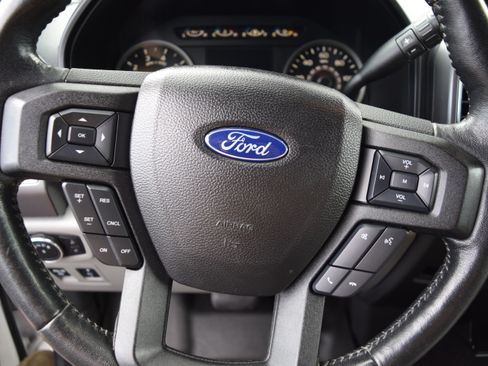 Used 2017 Ford F150 XLT w/ Equipment Group 302A Luxury AWD/4WD image 12