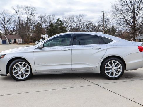 Used 2019 Chevrolet Impala LT image 4