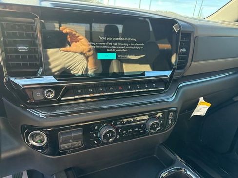 Used 2025 Chevrolet Silverado 1500 ZR2 w/ Technology Package image 20