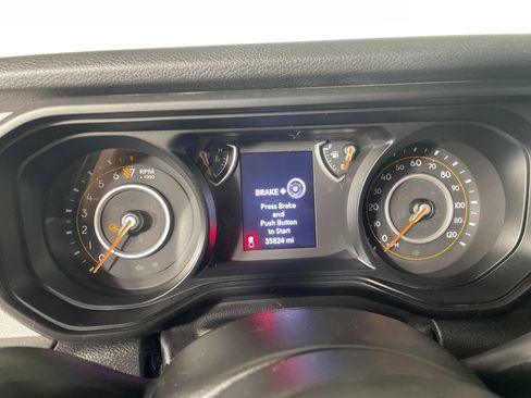 Used 2024 Jeep Gladiator Sport AWD/4WD image 13