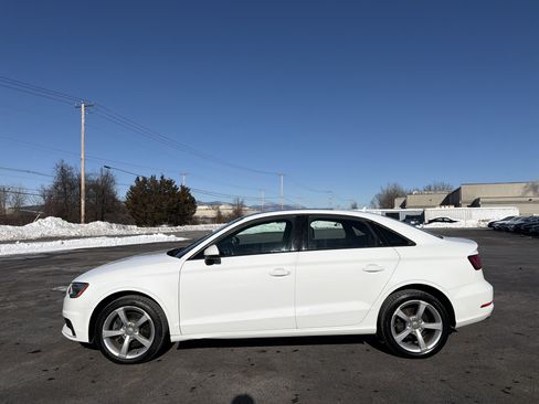 Used 2016 Audi A3 2.0T Premium image 9
