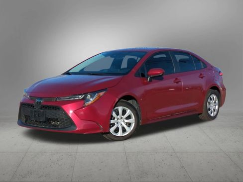 Used 2022 Toyota Corolla LE image 1