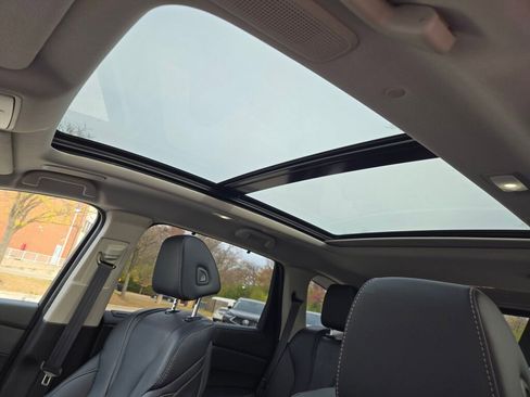 Certified 2025 Acura MDX w/ Technology Package image 29