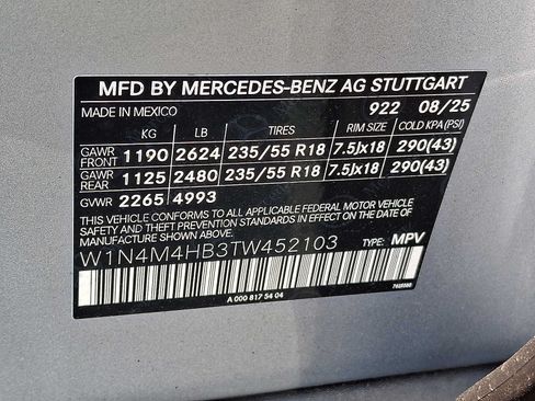 Used 2026 Mercedes-Benz GLB 250 4MATIC image 26