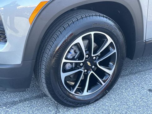 Used 2025 Chevrolet TrailBlazer LT w/ Convenience Package image 29