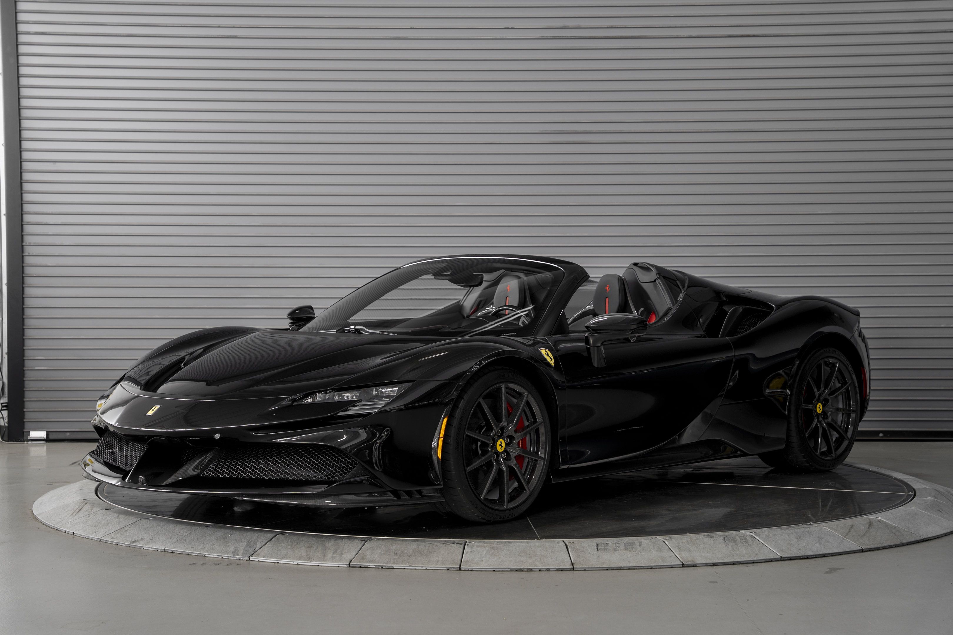 Used 2024 Ferrari SF90 Spider AWD/4WD image 1
