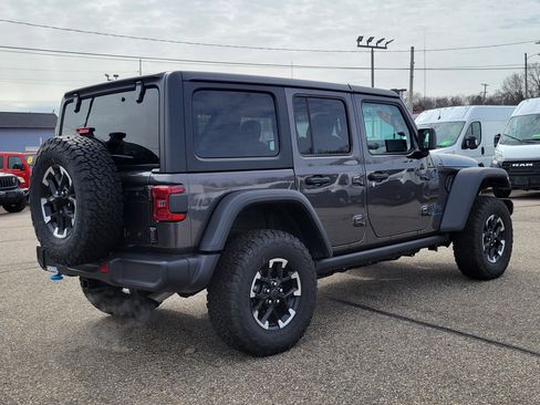 Used 2025 Jeep Wrangler Unlimited Rubicon 4xe w/ Convenience Group image 4