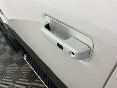 Used 2017 Ford F250 Lariat w/ Lariat Ultimate Package image 13