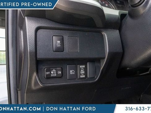 Used 2023 Toyota Tacoma TRD Sport w/ Technology Package AWD/4WD image 15