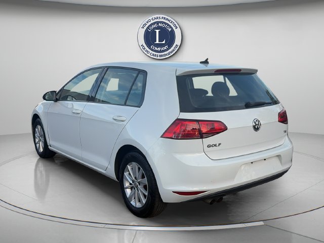 Used 2017 Volkswagen Golf S FWD image 4