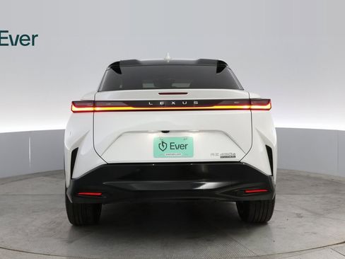 Used 2023 Lexus RZ 450e Premium image 13