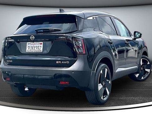 Certified 2025 Nissan Kicks SR AWD/4WD image 6