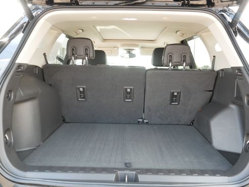 Used 2019 GMC Terrain Denali w/ Advanced Safety Package AWD/4WD image 18