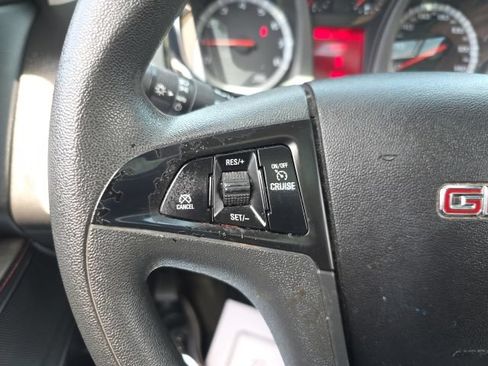 Used 2015 GMC Terrain SLE FWD image 17