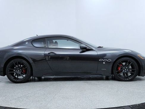 Used 2017 Maserati GranTurismo Sport image 6