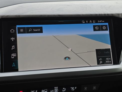 Used 2024 Audi Q4 e-tron Premium Plus w/ Premium Plus image 22