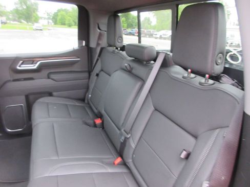 New 2026 GMC Sierra 1500 SLT w/ SLT Convenience Package AWD/4WD image 16