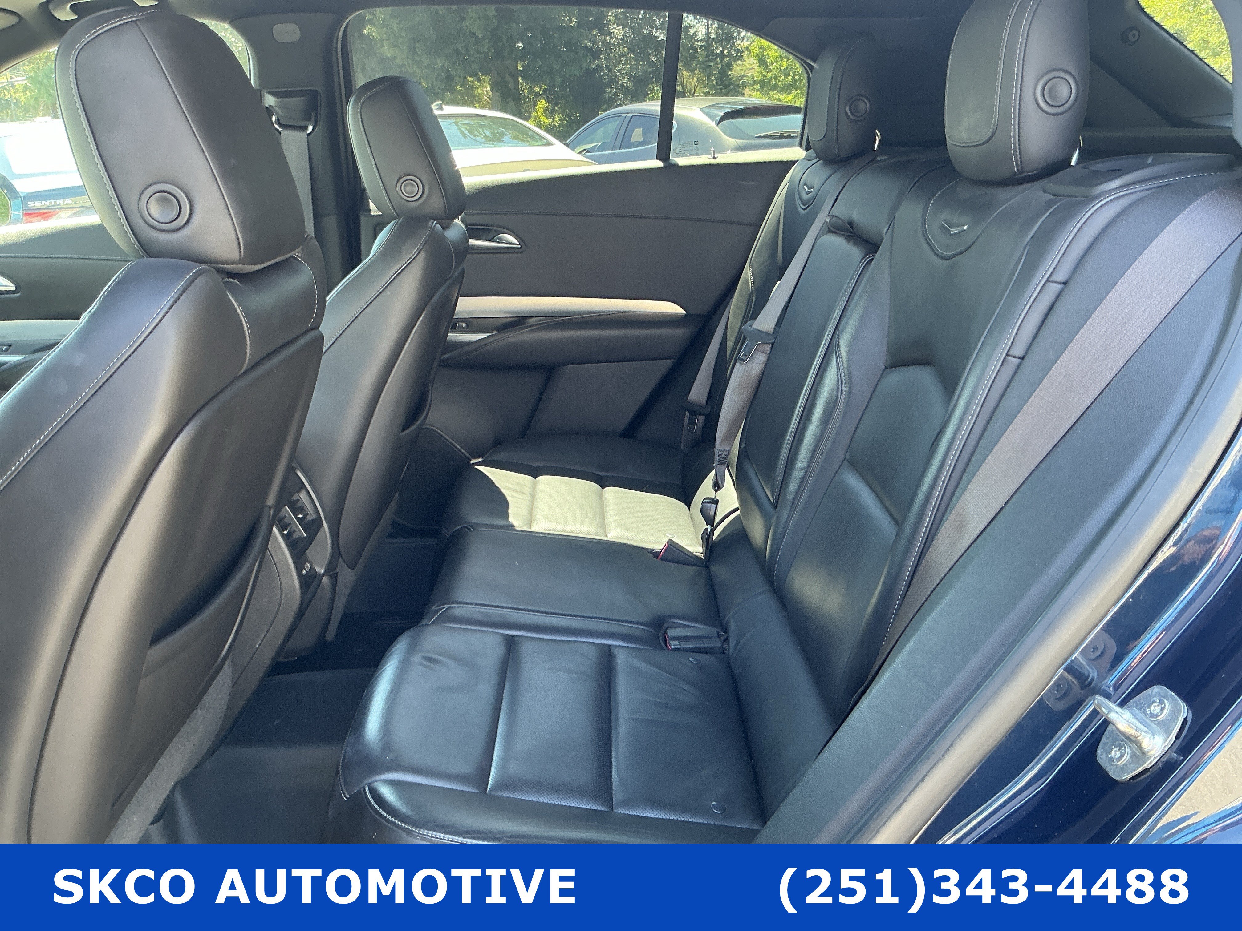 Used 2019 Cadillac XT4 Premium Luxury w/ Technology Package FWD image 14