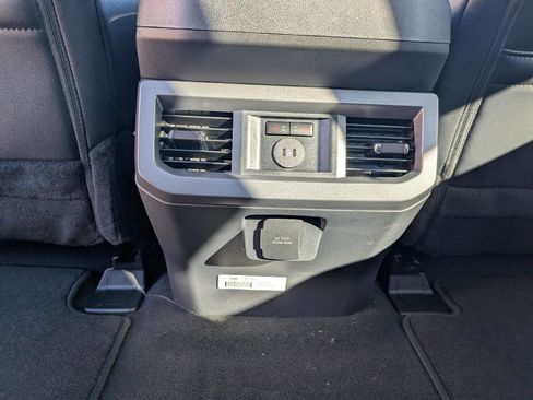 New 2026 Ford F250 Lariat w/ Black Appearance Package image 26