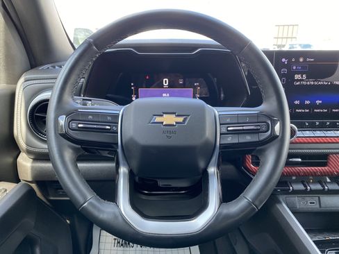 Used 2023 Chevrolet Colorado LT w/ LT Convenience Package III image 17