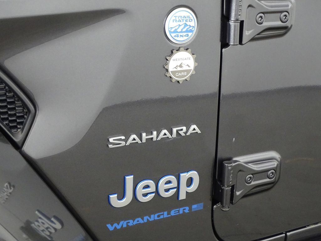 Used 2023 Jeep Wrangler Unlimited Sahara AWD/4WD image 42