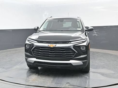 Used 2025 Chevrolet TrailBlazer LT AWD/4WD image 20