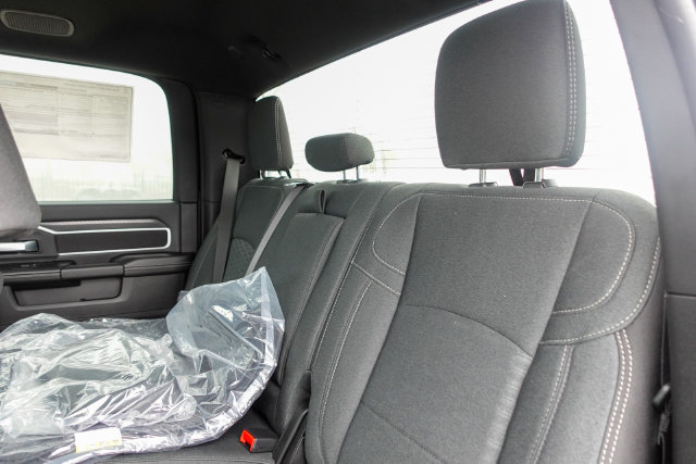 New 2026 RAM 3500 Big Horn AWD/4WD image 24