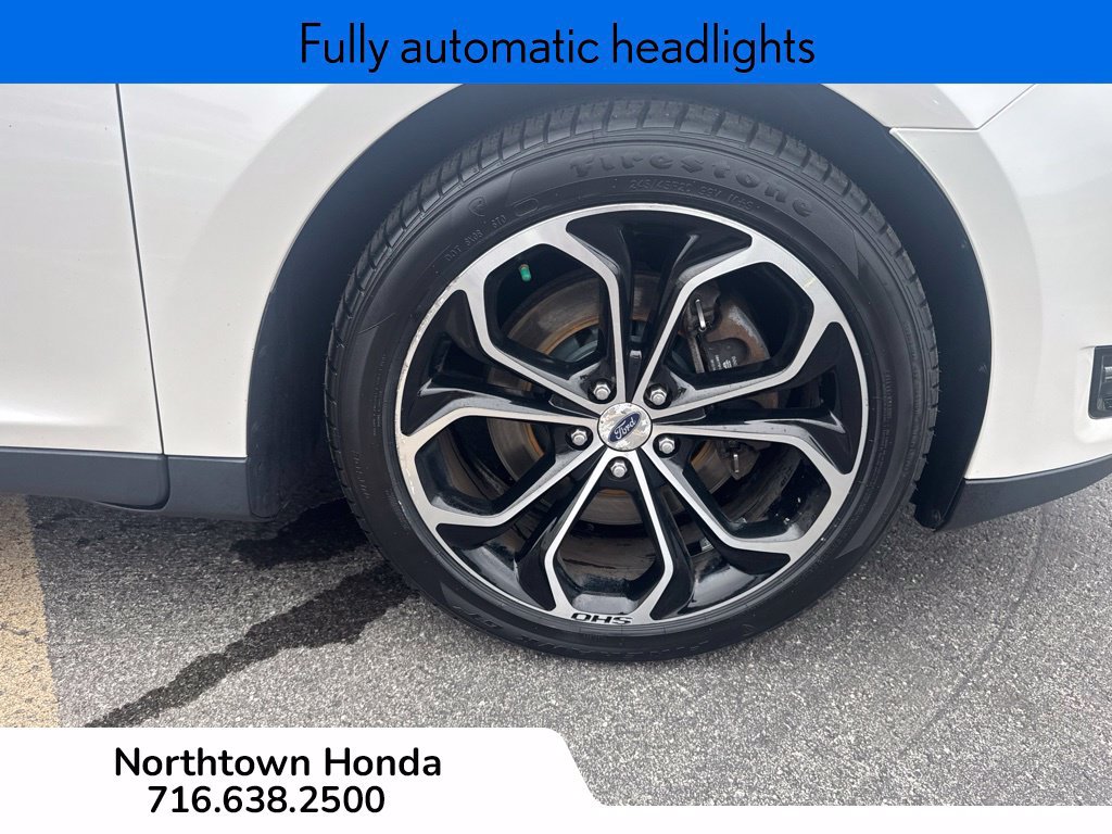 Used 2015 Ford Taurus SHO w/ Equipment Group 401A AWD/4WD image 15