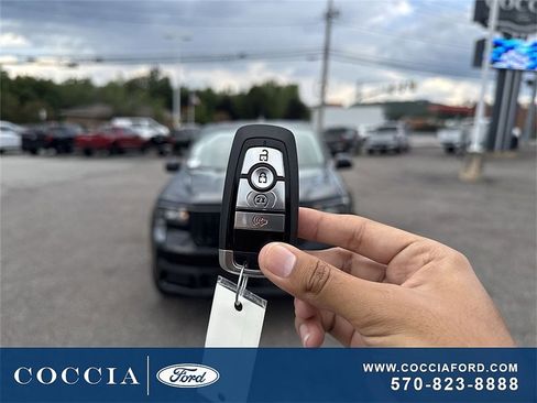 New 2025 Ford Maverick XLT w/ XLT Luxury Package image 27