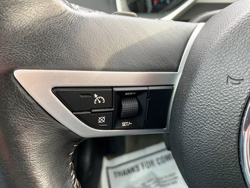 Used 2010 Chevrolet Camaro SS image 8