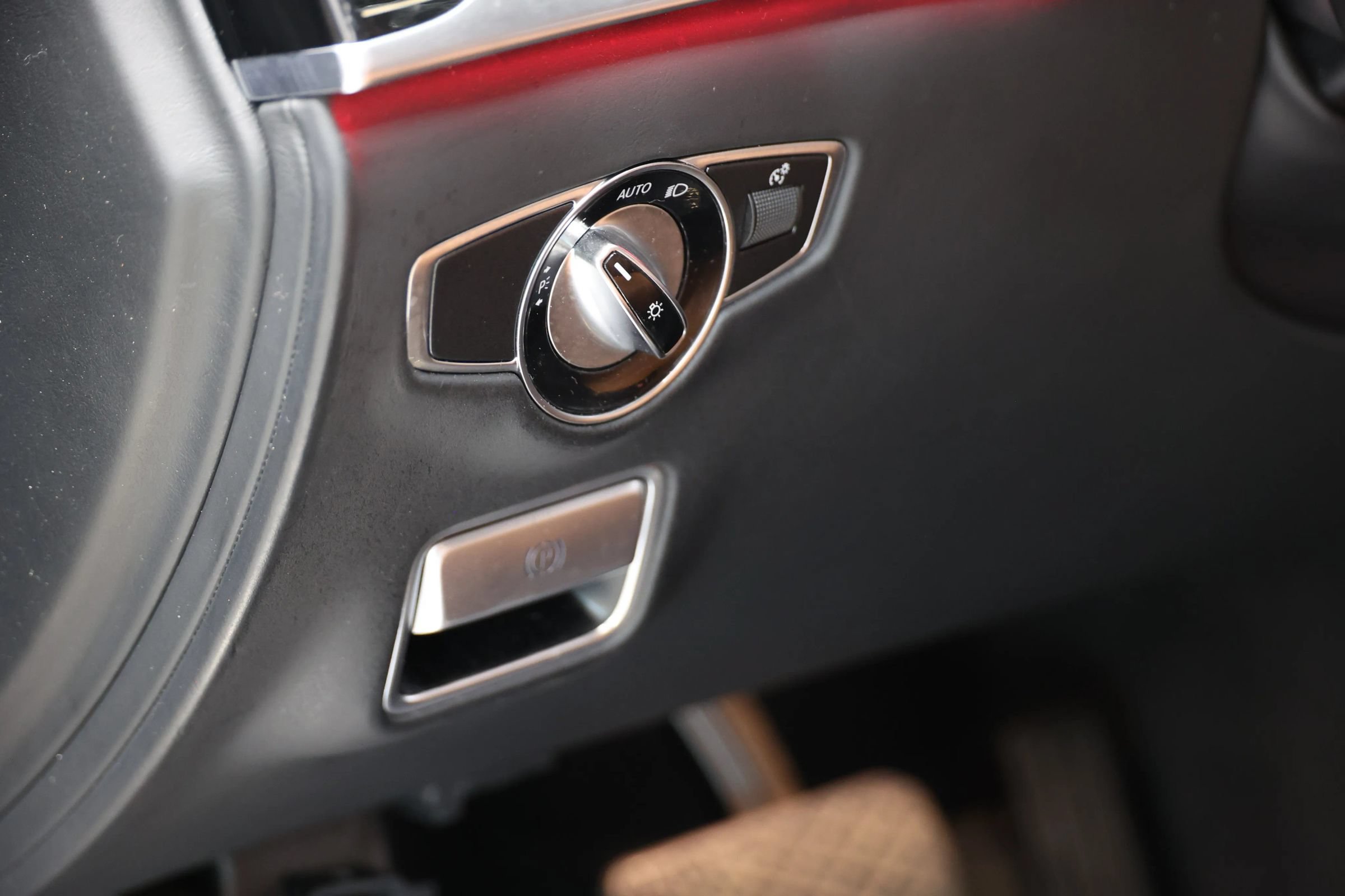 Used 2019 Mercedes-Benz Maybach S 560 4MATIC image 25