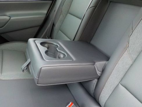 New 2027 GMC Terrain AT4 w/ Convenience Package III AWD/4WD image 19