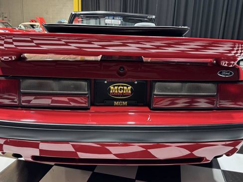 Used 1988 Ford Mustang LX RWD image 12