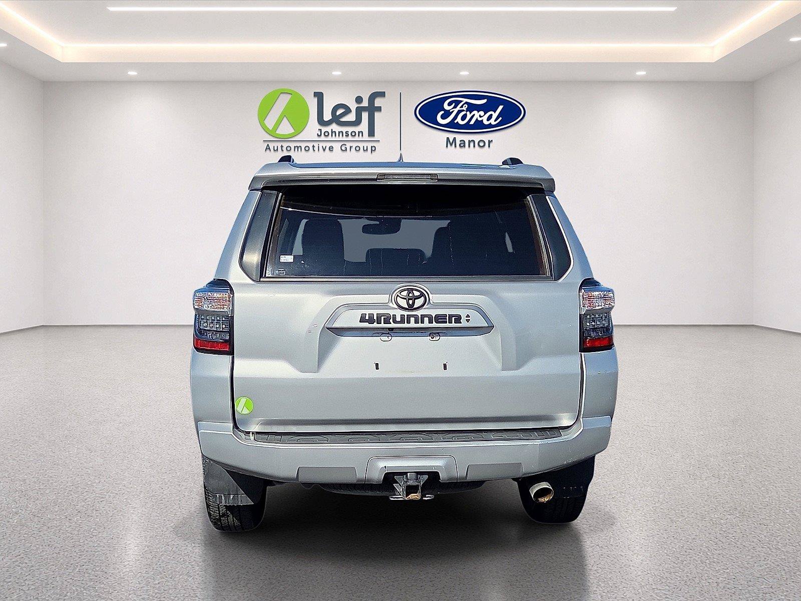 Used 2023 Toyota 4Runner SR5 Premium w/ Moonroof Package AWD/4WD image 6