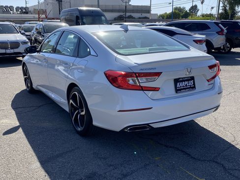 Used 2019 Honda Accord Sport image 9