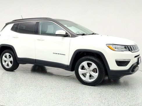 Used 2018 Jeep Compass Latitude w/ Popular Equipment Group image 3