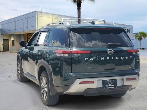 Certified 2024 Nissan Pathfinder SL FWD image 6