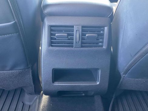 Used 2024 Mitsubishi Outlander SE FWD image 12