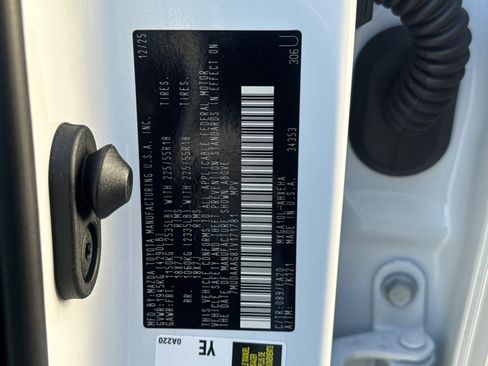 New 2026 Toyota Corolla Cross XLE image 33