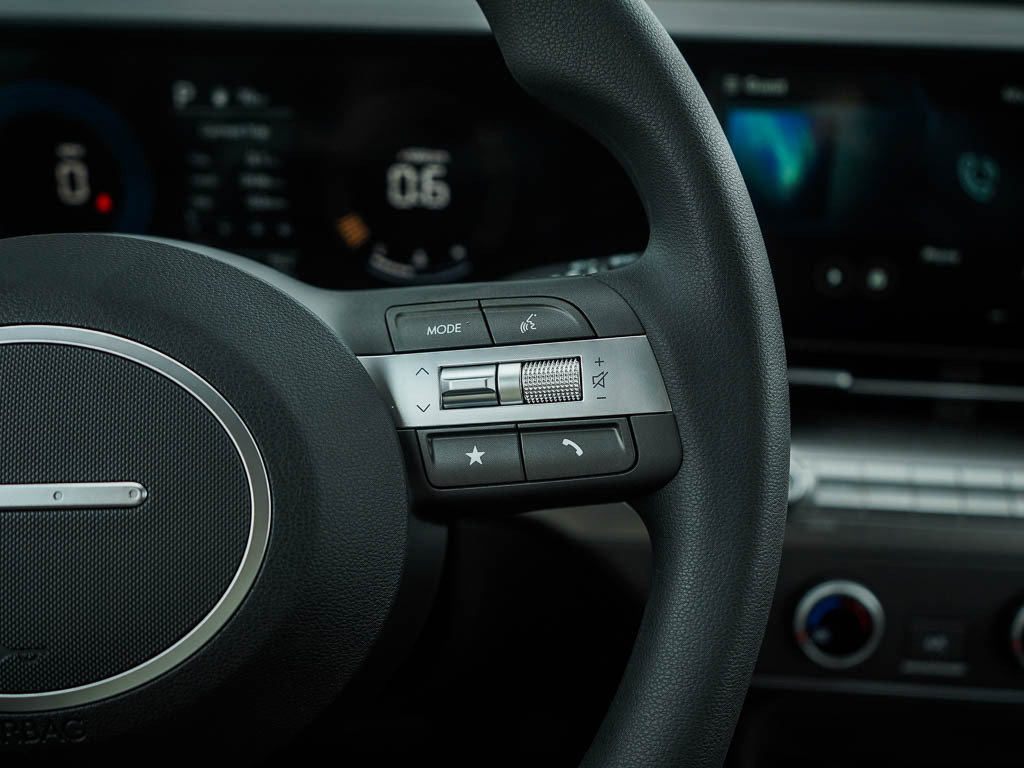 New 2027 Hyundai Kona SE FWD image 20