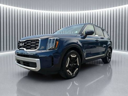 Used 2024 Kia Telluride S FWD image 8