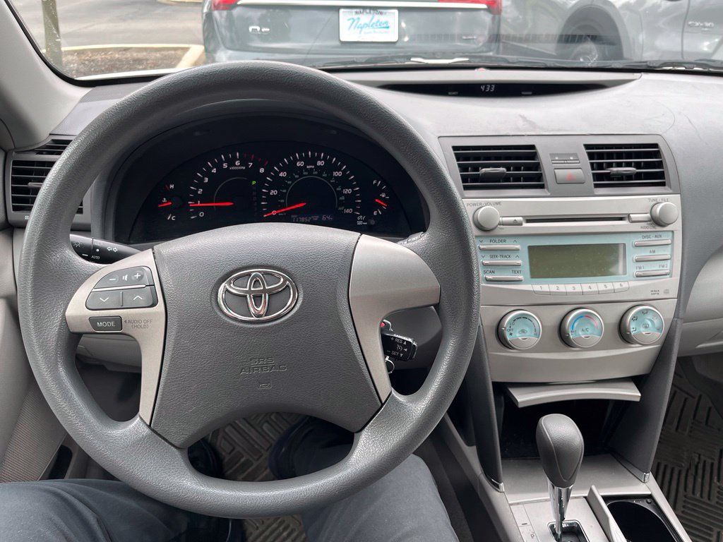 Used 2009 Toyota Camry LE FWD image 8