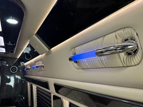 Used 2022 Mercedes-Benz Sprinter 3500 image 77