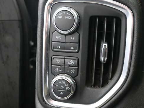 Used 2021 GMC Sierra 1500 AT4 image 15